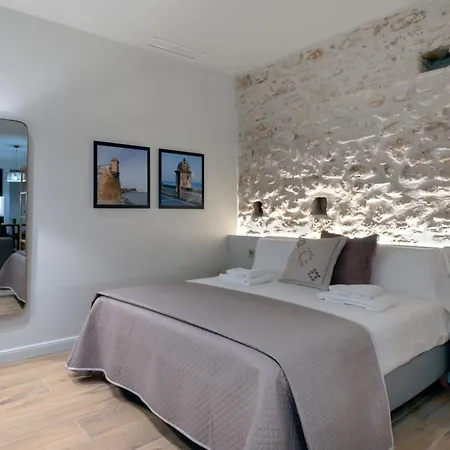 Villar Suites By Cadiz4Rentals Exterior photo