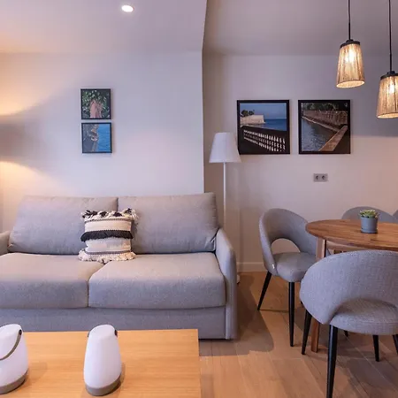 Villar Suites By Cadiz4Rentals Exterior photo