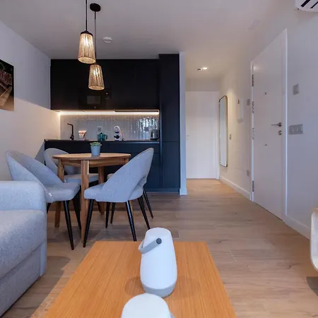 Villar Suites By Cadiz4Rentals Exterior photo