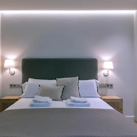 Villar Suites By Cadiz4Rentals Exterior photo