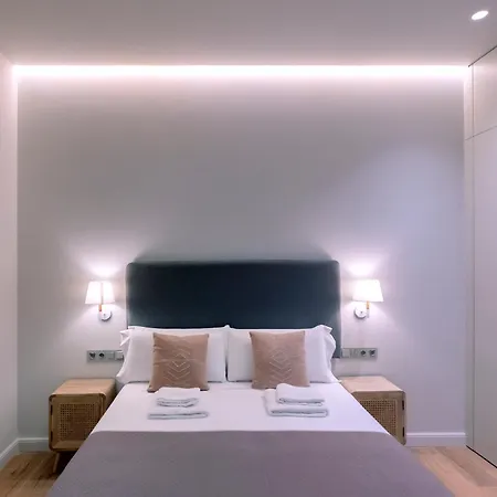 Villar Suites By Cadiz4Rentals Room photo