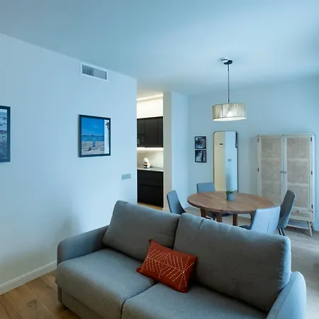 Villar Suites By Cadiz4Rentals Room photo