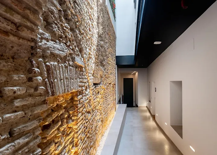 Villar Suites By Cadiz4Rentals
