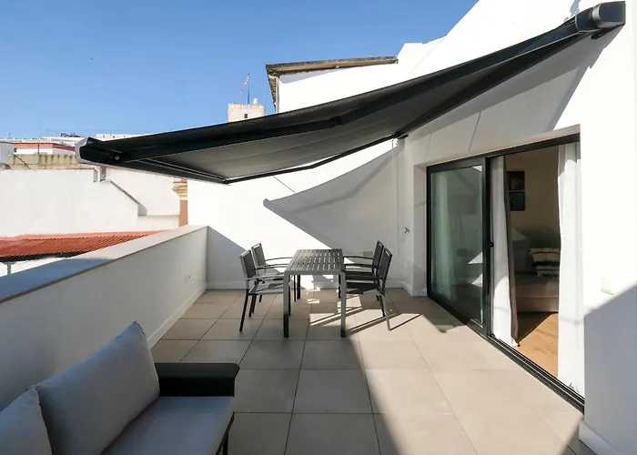 Villar Suites By Cadiz4Rentals